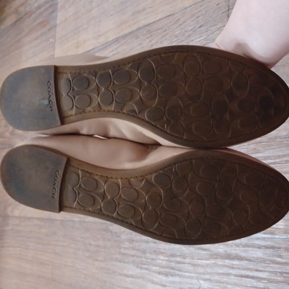 Coach ballet flats with gold Coach hardware/ size 6.5 - Picture 6 of 6